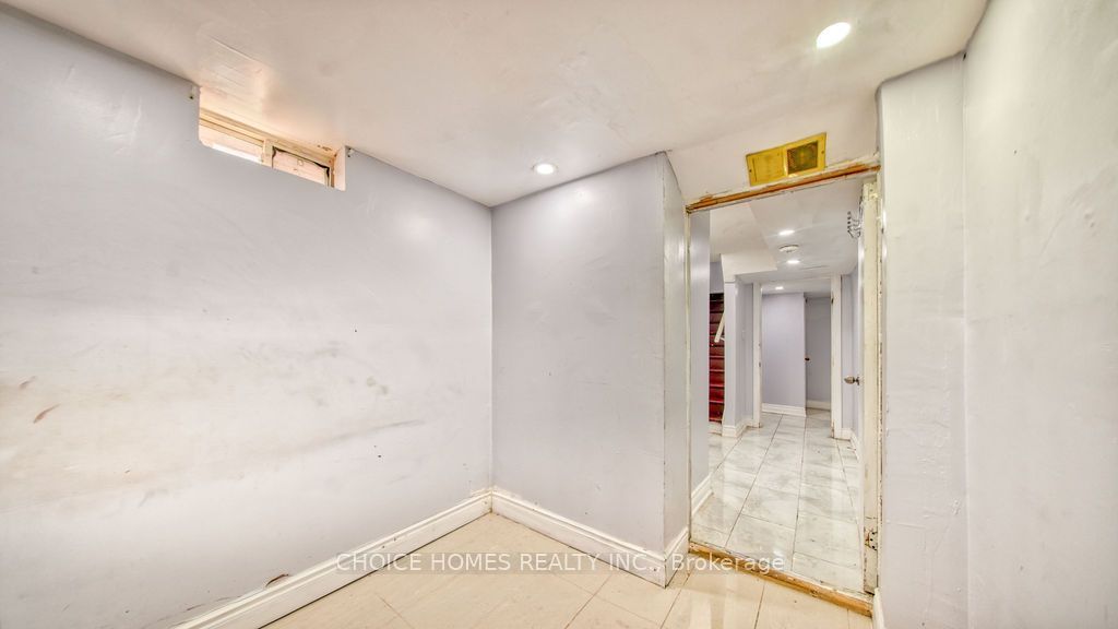 27 Savita Road Property Photo 46