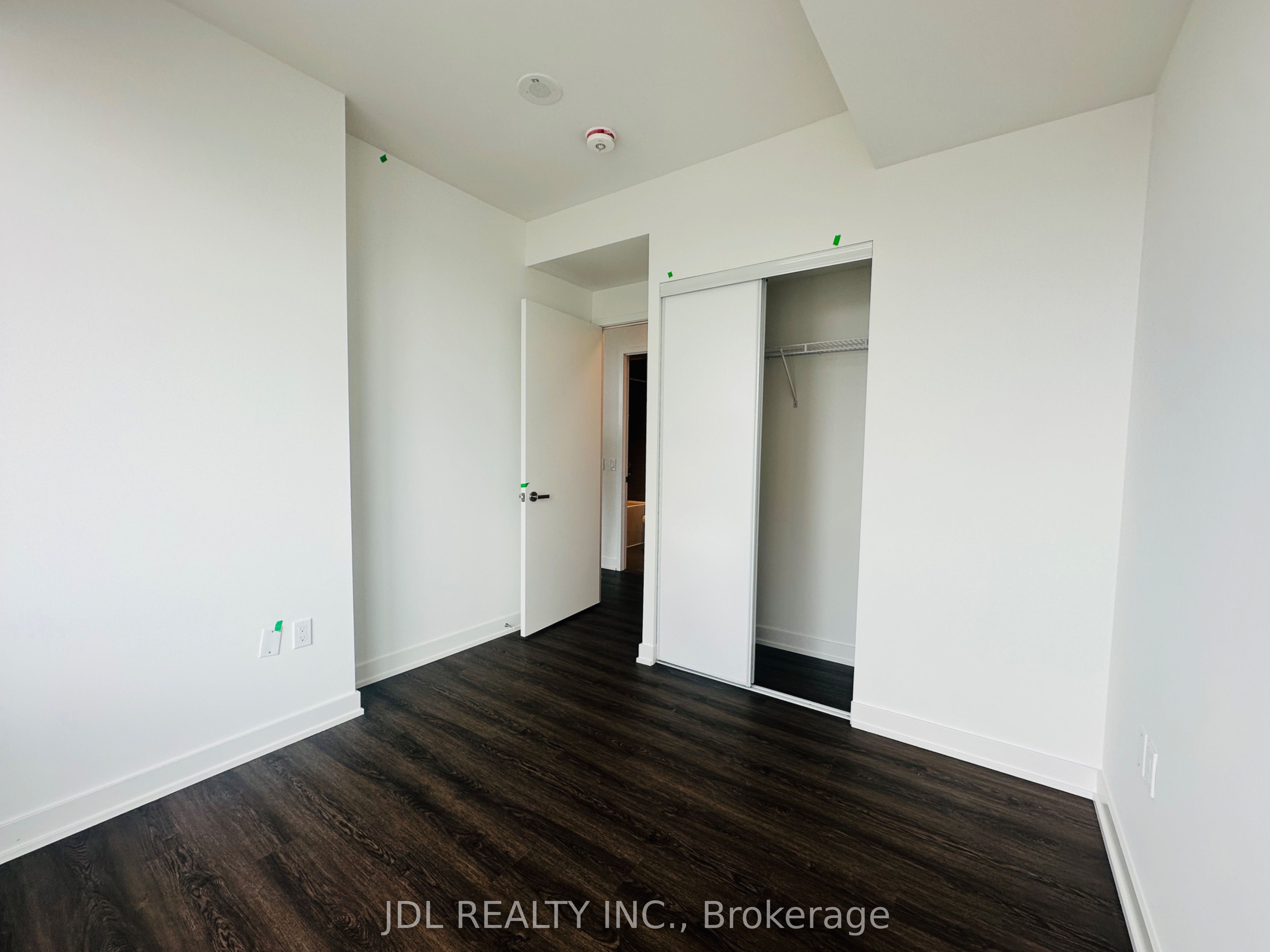 448 Burnhamthorpe Road 4102 Property Photo 18