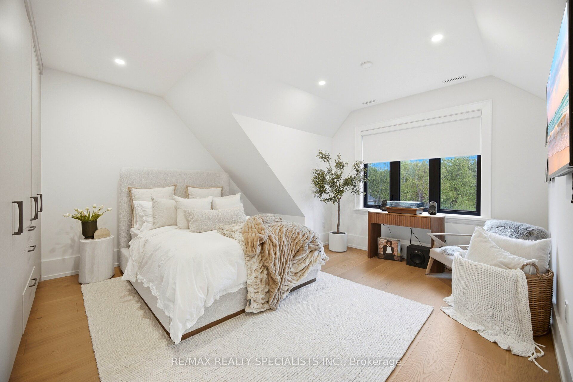 16735 Shaws Creek Road Property Photo 24