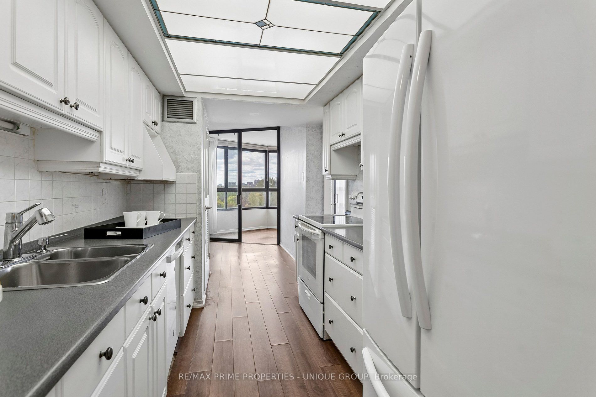 1300 Bloor Street 710 Property Photo 7