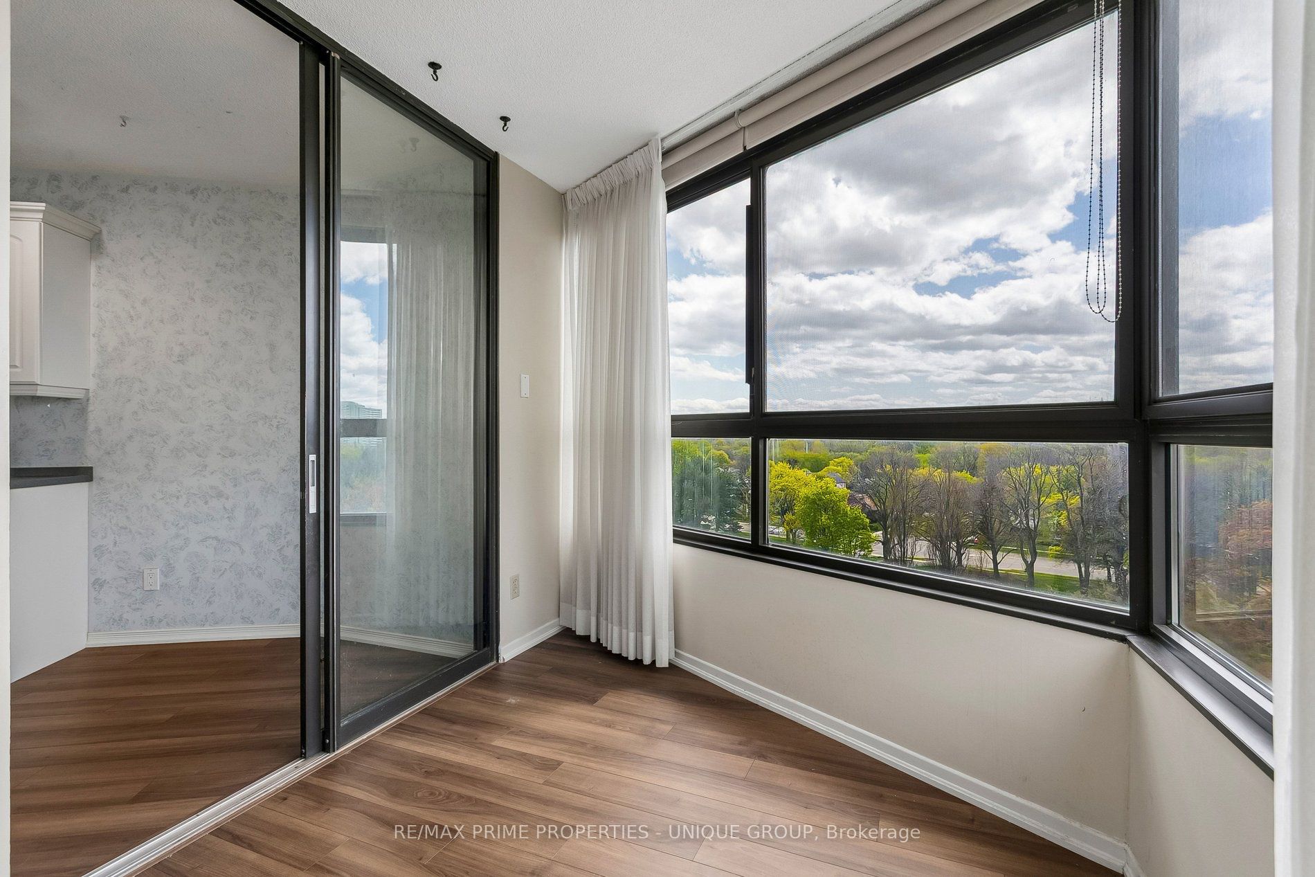 1300 Bloor Street 710 Property Photo 12
