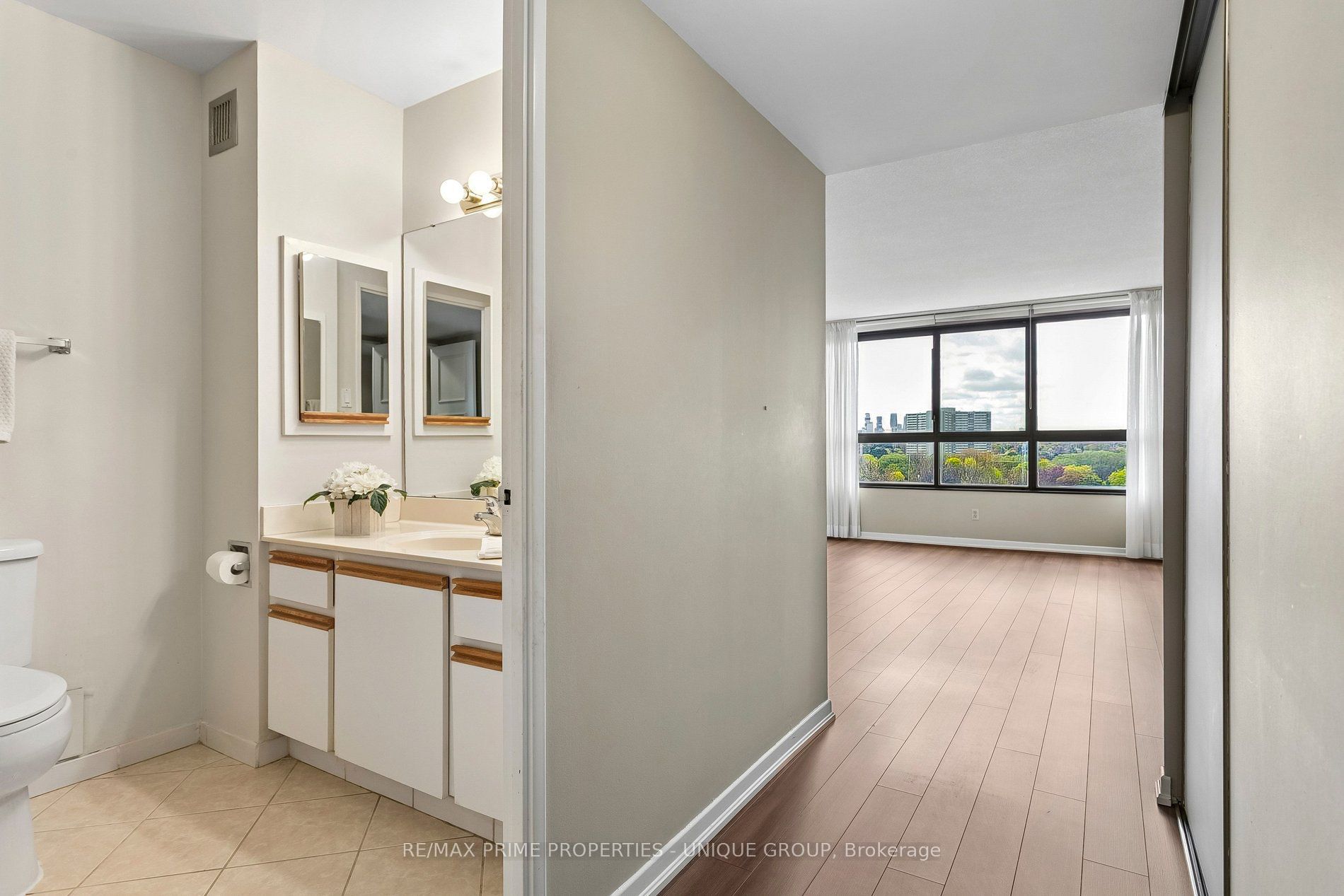1300 Bloor Street 710 Property Photo 21