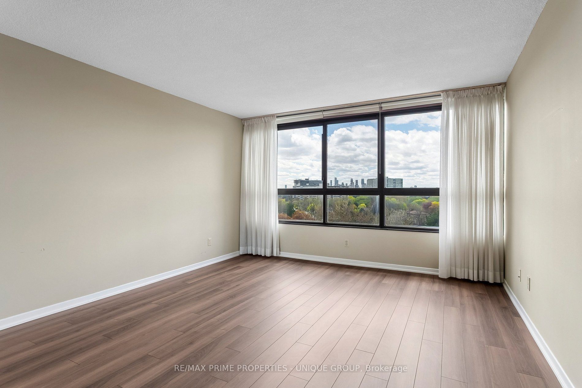 1300 Bloor Street 710 Property Photo 24