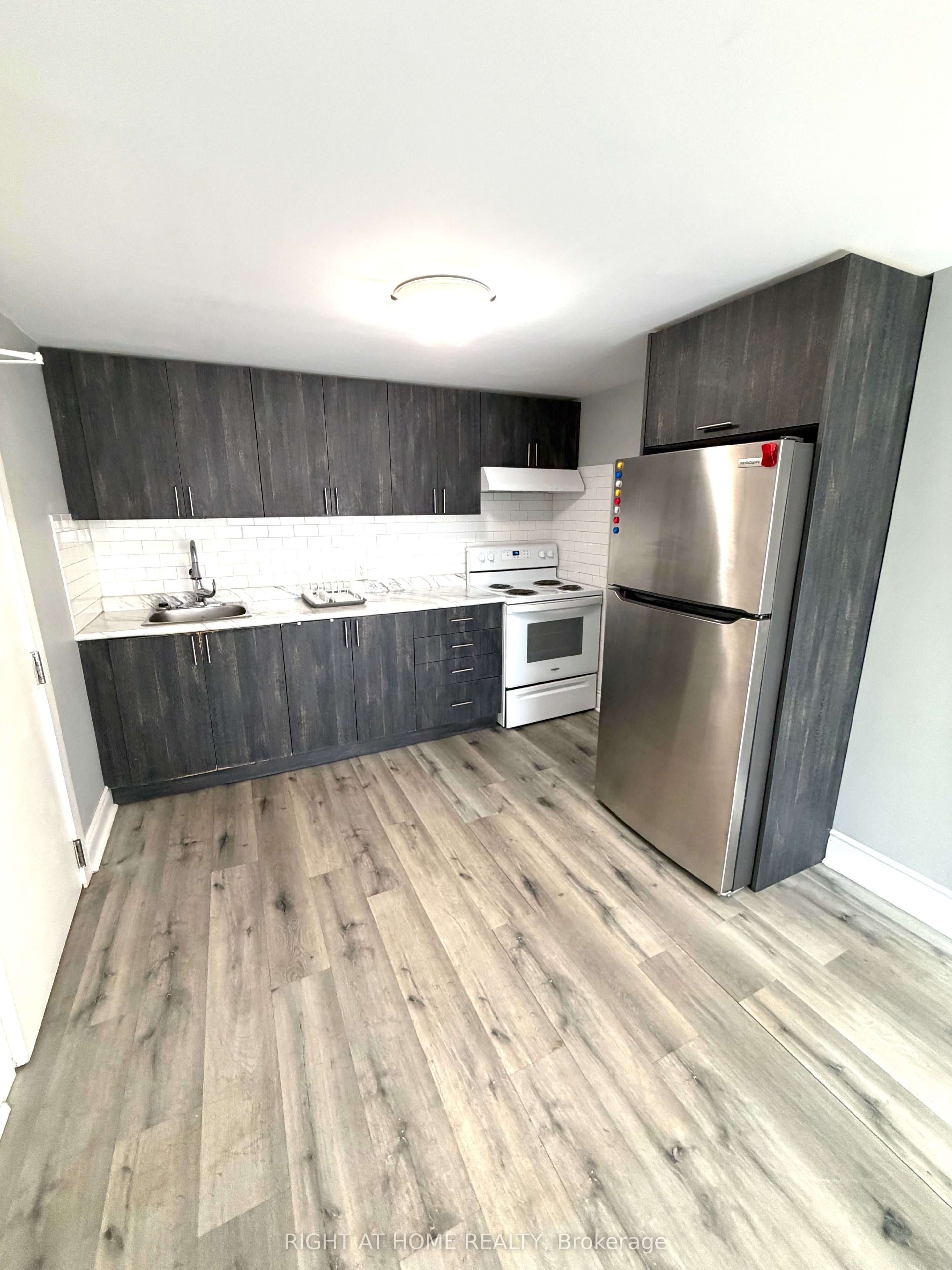 11 Donald Avenue 4 Property Photo 2