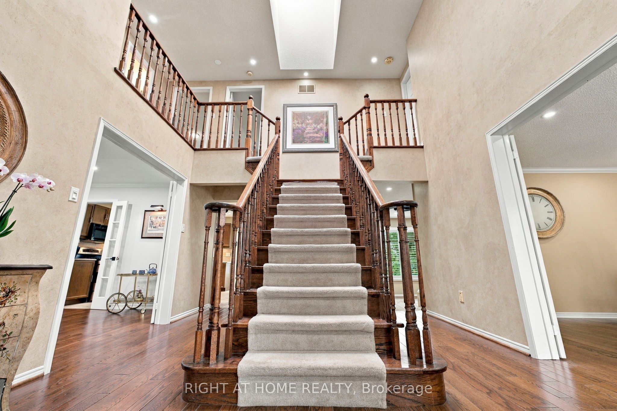 20 Mowat Court Property Photo 6