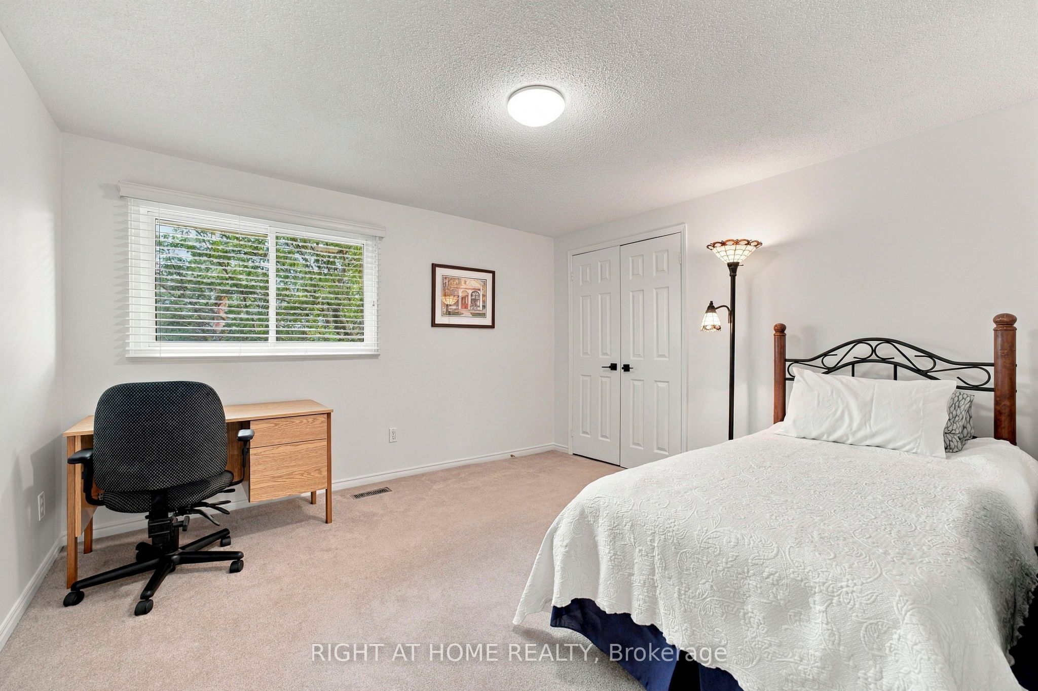 20 Mowat Court Property Photo 29