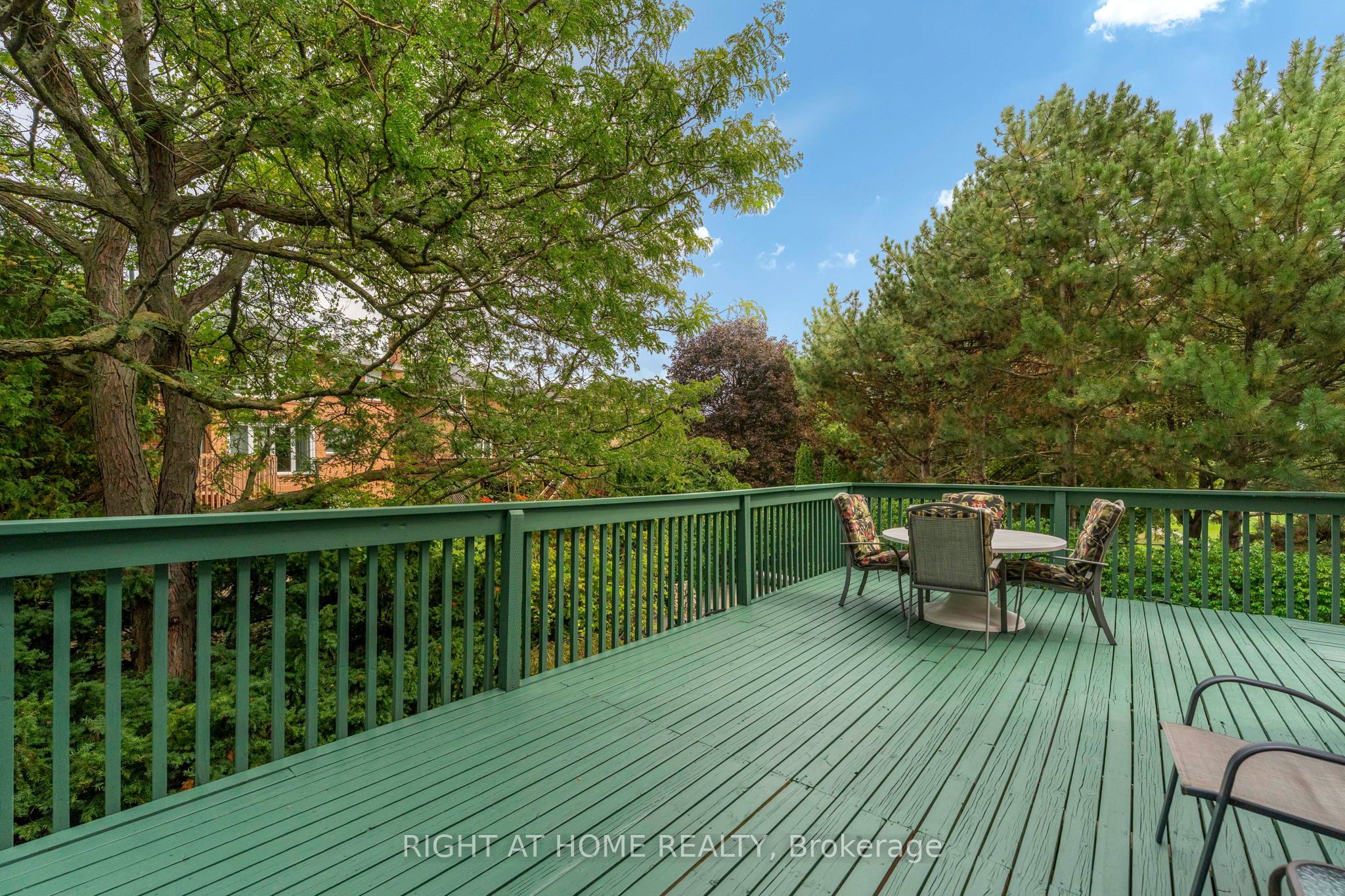 20 Mowat Court Property Photo 42
