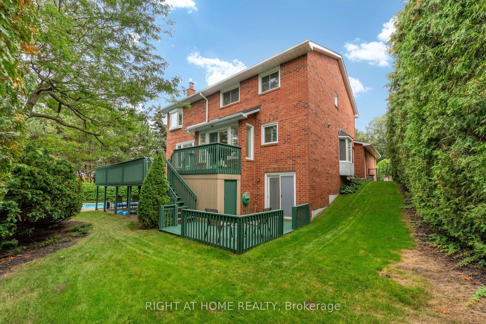 20 Mowat Court Property Photo 48