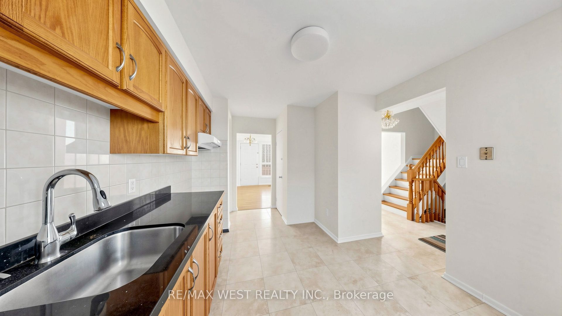 25 Gosford Boulevard 24 Property Photo 14