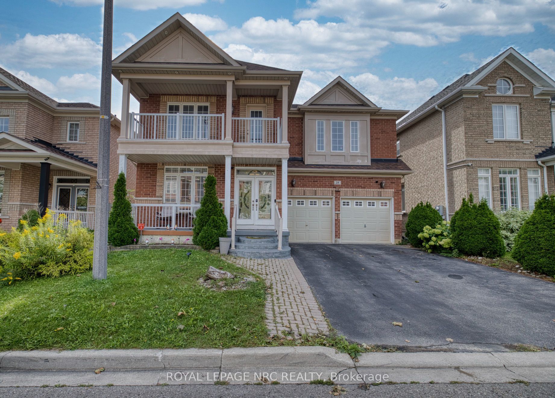 25 Maverick Crescent Property Photo 1