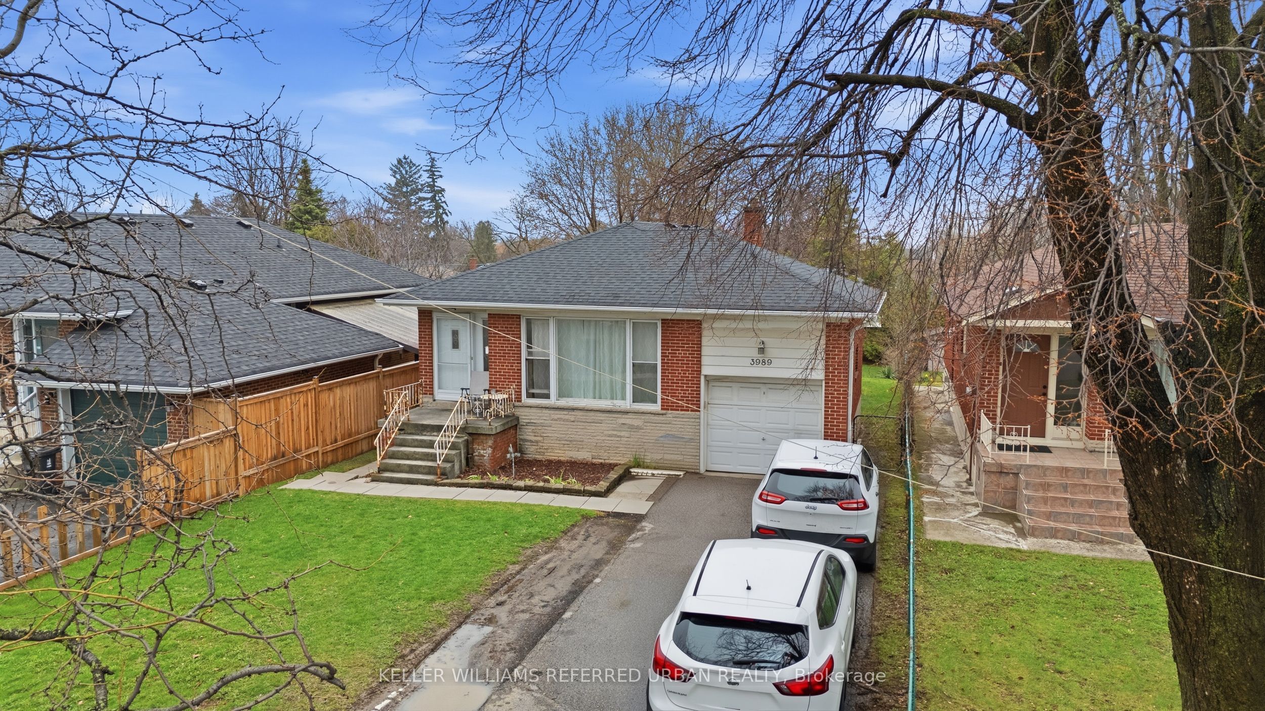3991 Bloor Street W Property Photo 10