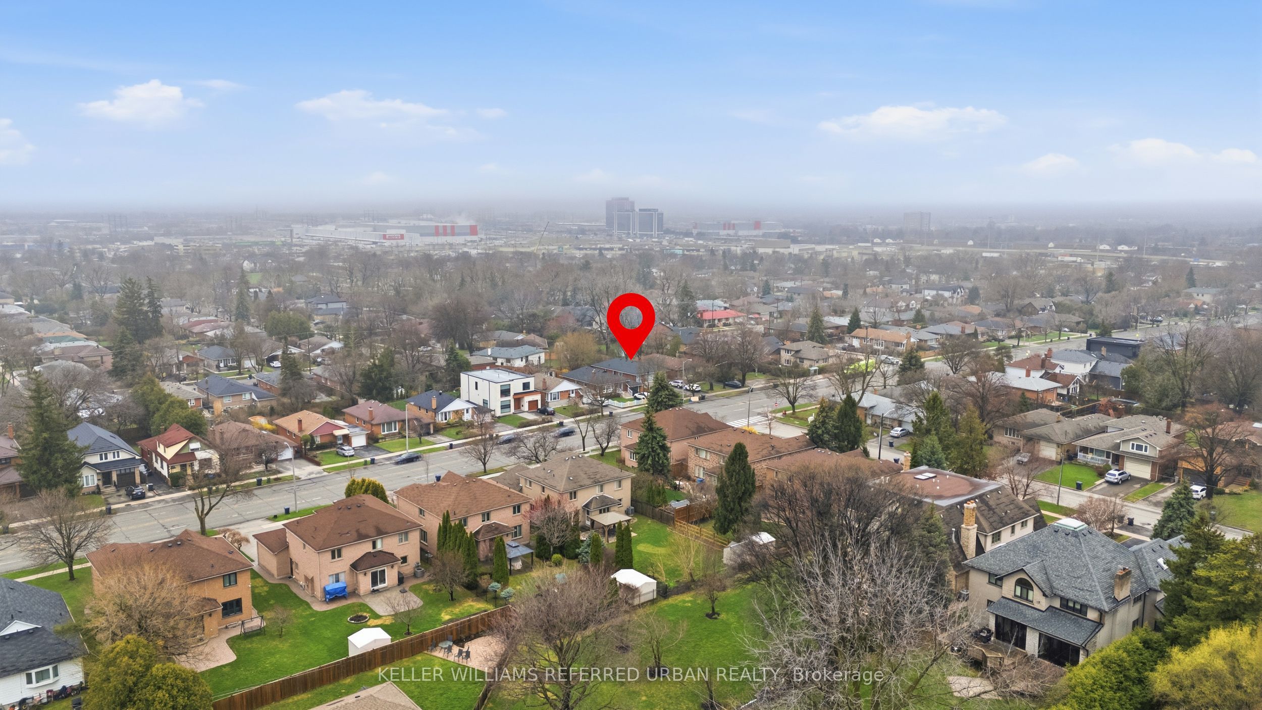 3991 Bloor Street W Property Photo 17