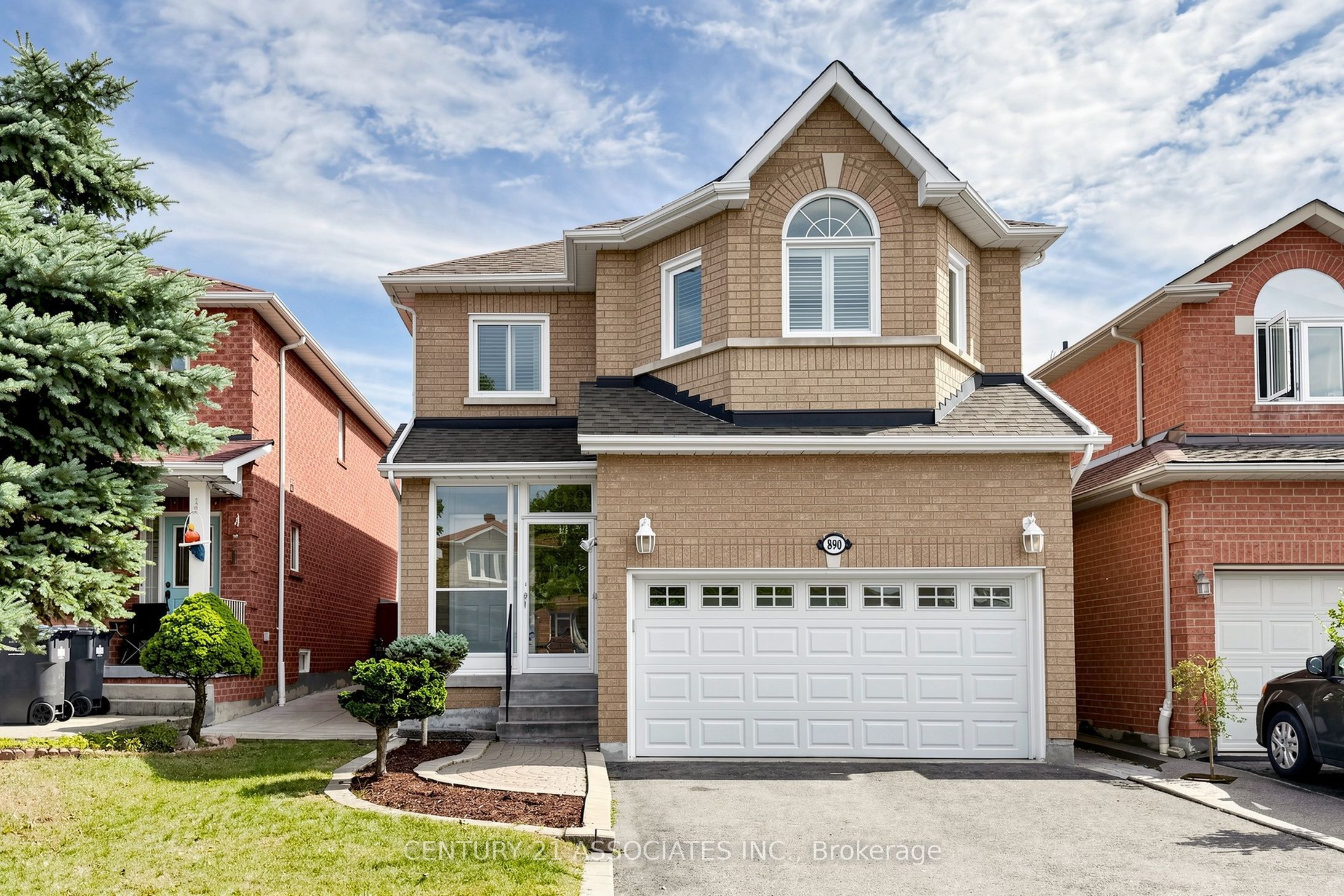 890 Blyleven Boulevard Property Photo 1