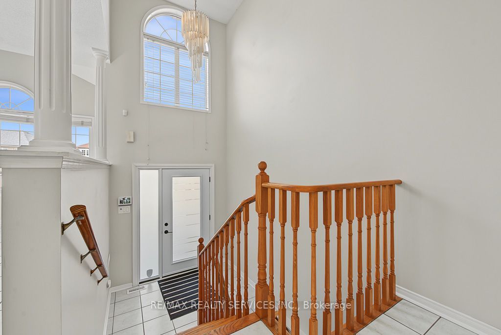 33 Woodvalley Drive Property Photo 6