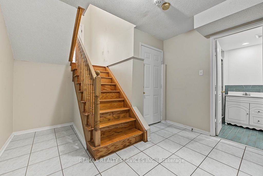 33 Woodvalley Drive Property Photo 26