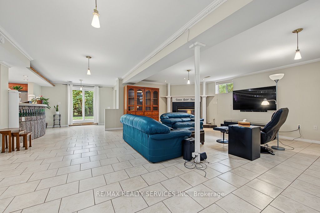 33 Woodvalley Drive Property Photo 31