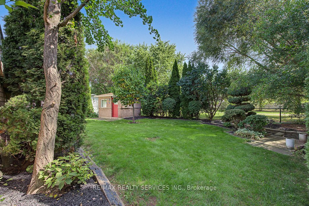 33 Woodvalley Drive Property Photo 43