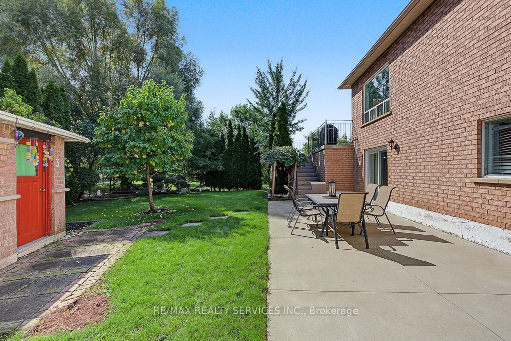 33 Woodvalley Drive Property Photo 45