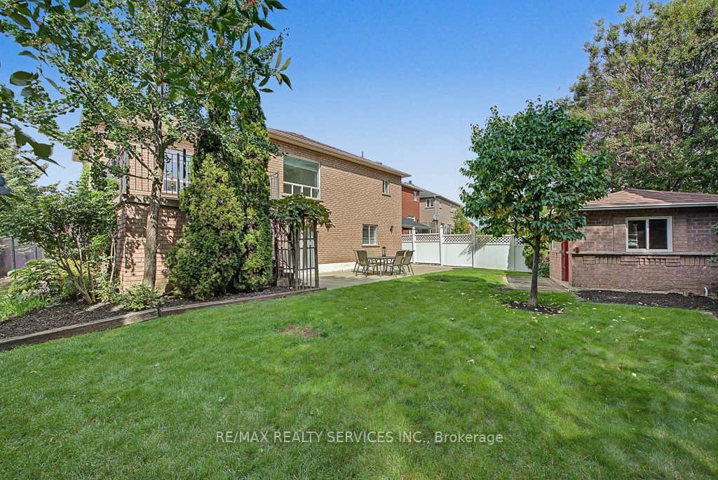 33 Woodvalley Drive Property Photo 47