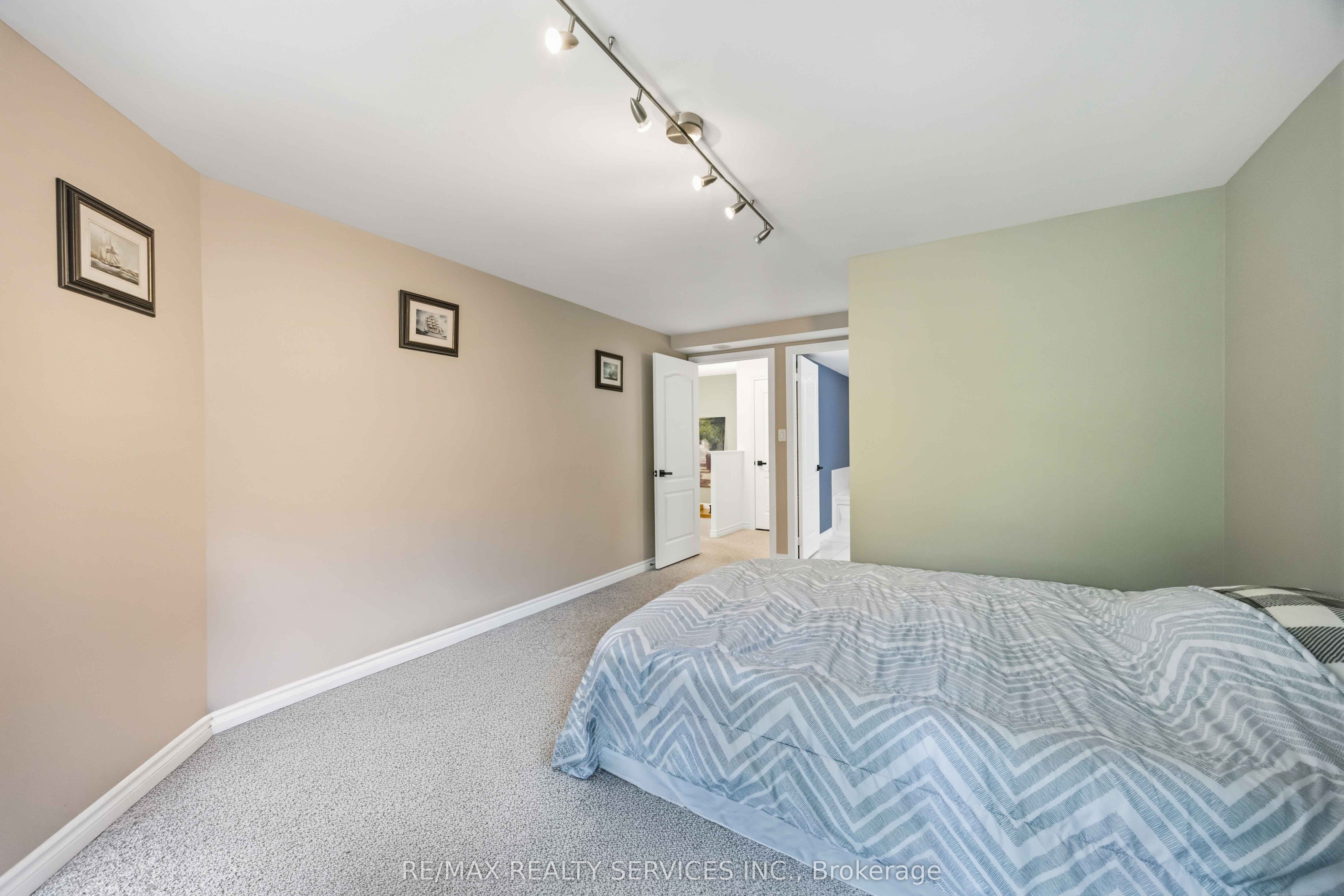 2111 Lake Shore Boulevard W 121 Property Photo 25