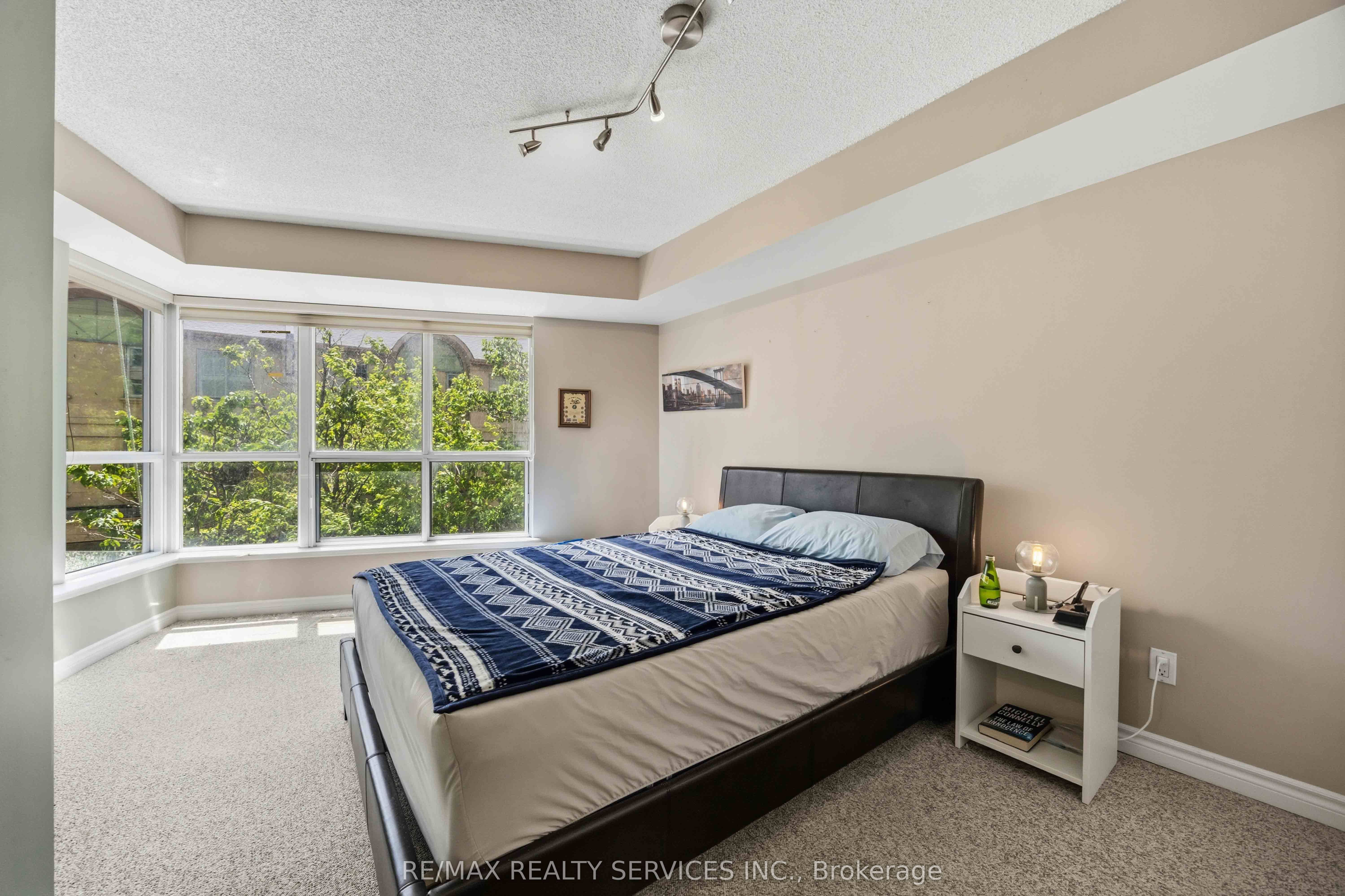 2111 Lake Shore Boulevard W 121 Property Photo 27