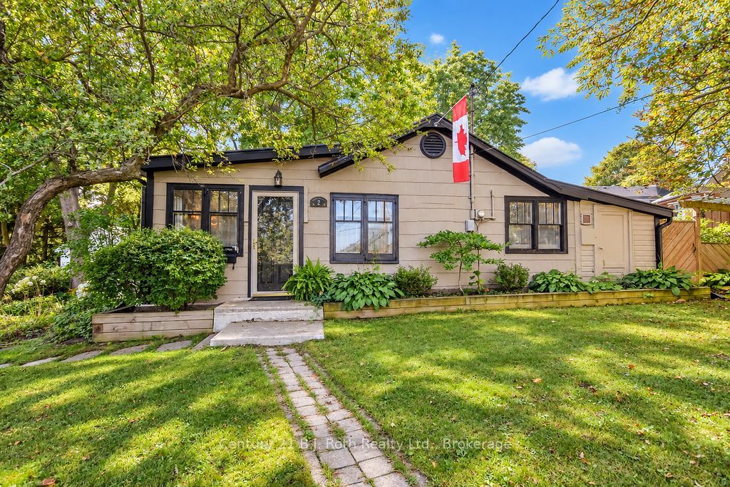 2 Front Street Property Photo 1