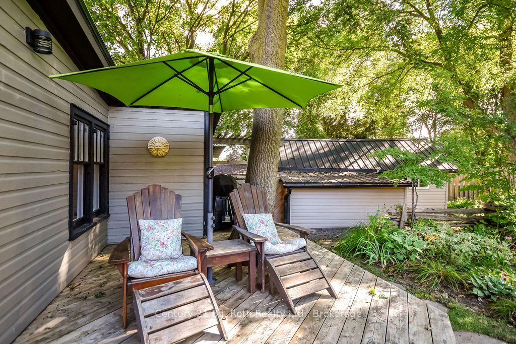2 Front Street Property Photo 26