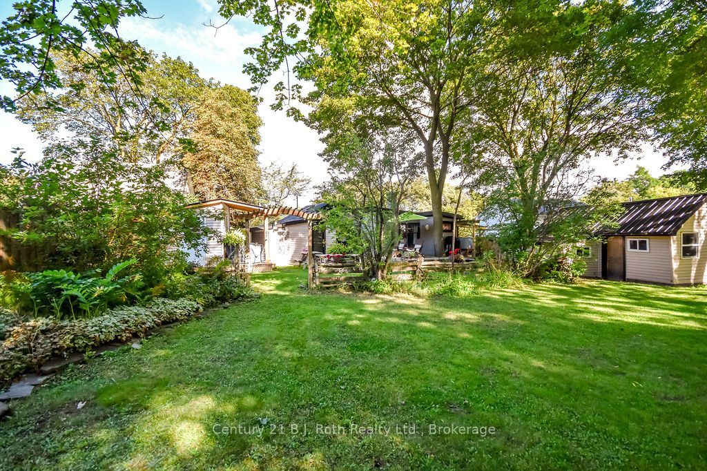 2 Front Street Property Photo 33