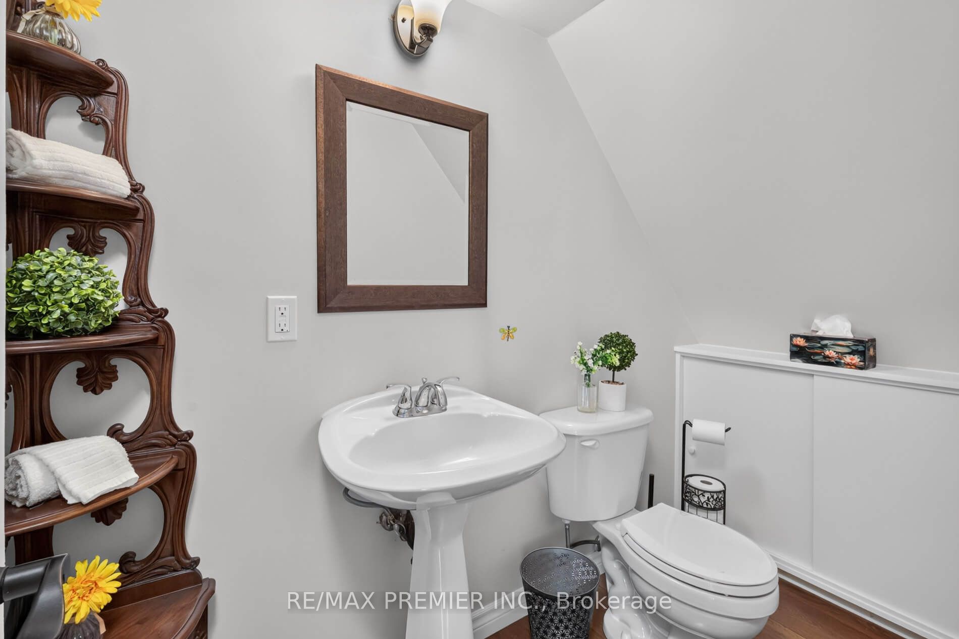 48 Chisholm Street Property Photo 31