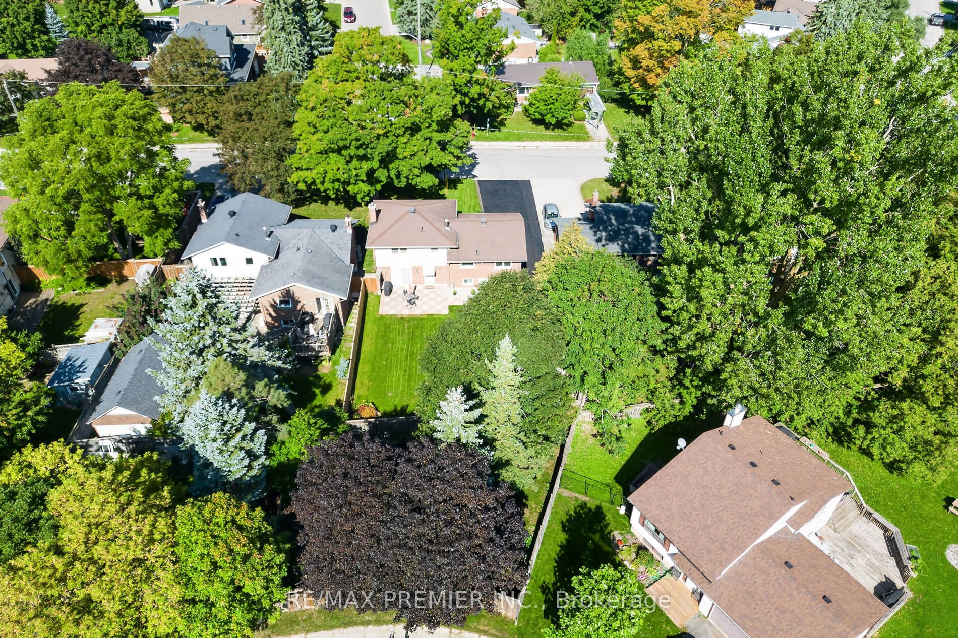48 Chisholm Street Property Photo 44