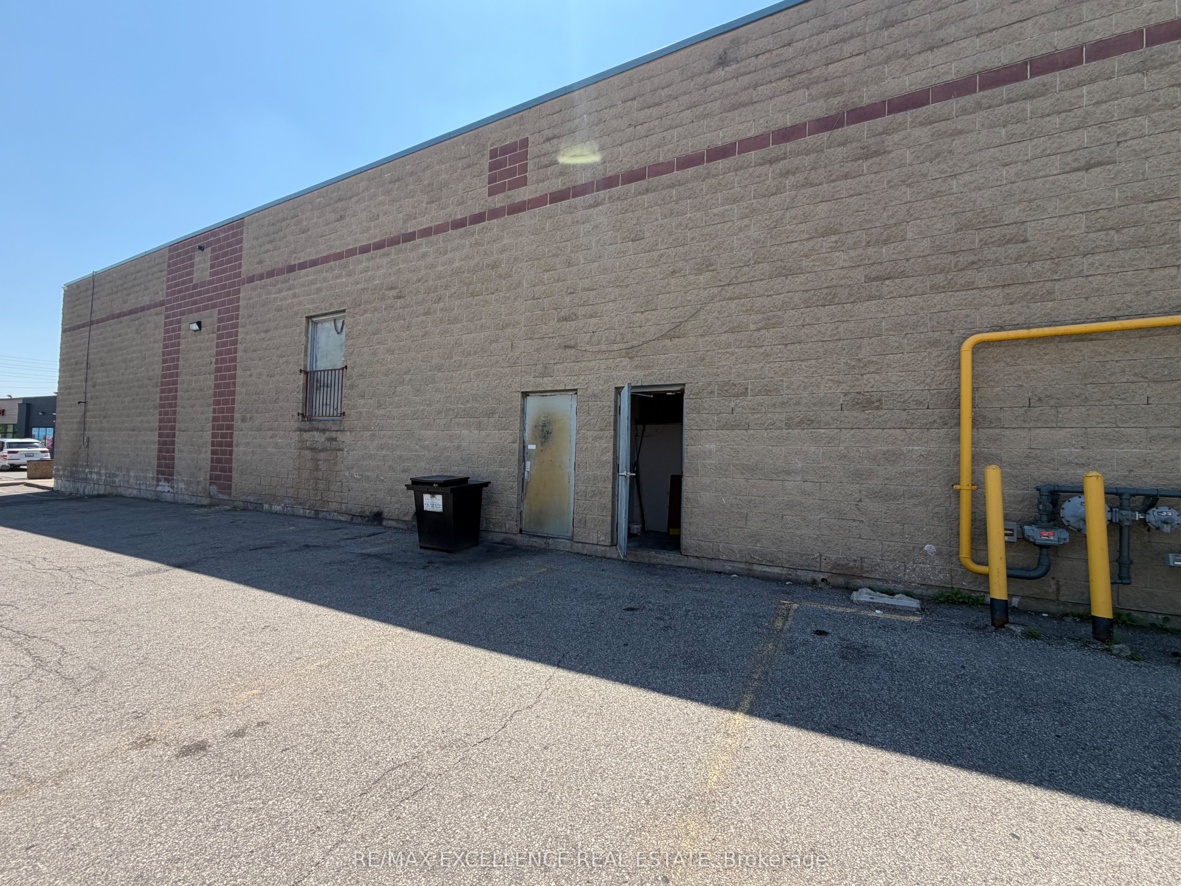 25 Woodbine Downs Boulevard 3a Property Photo 19