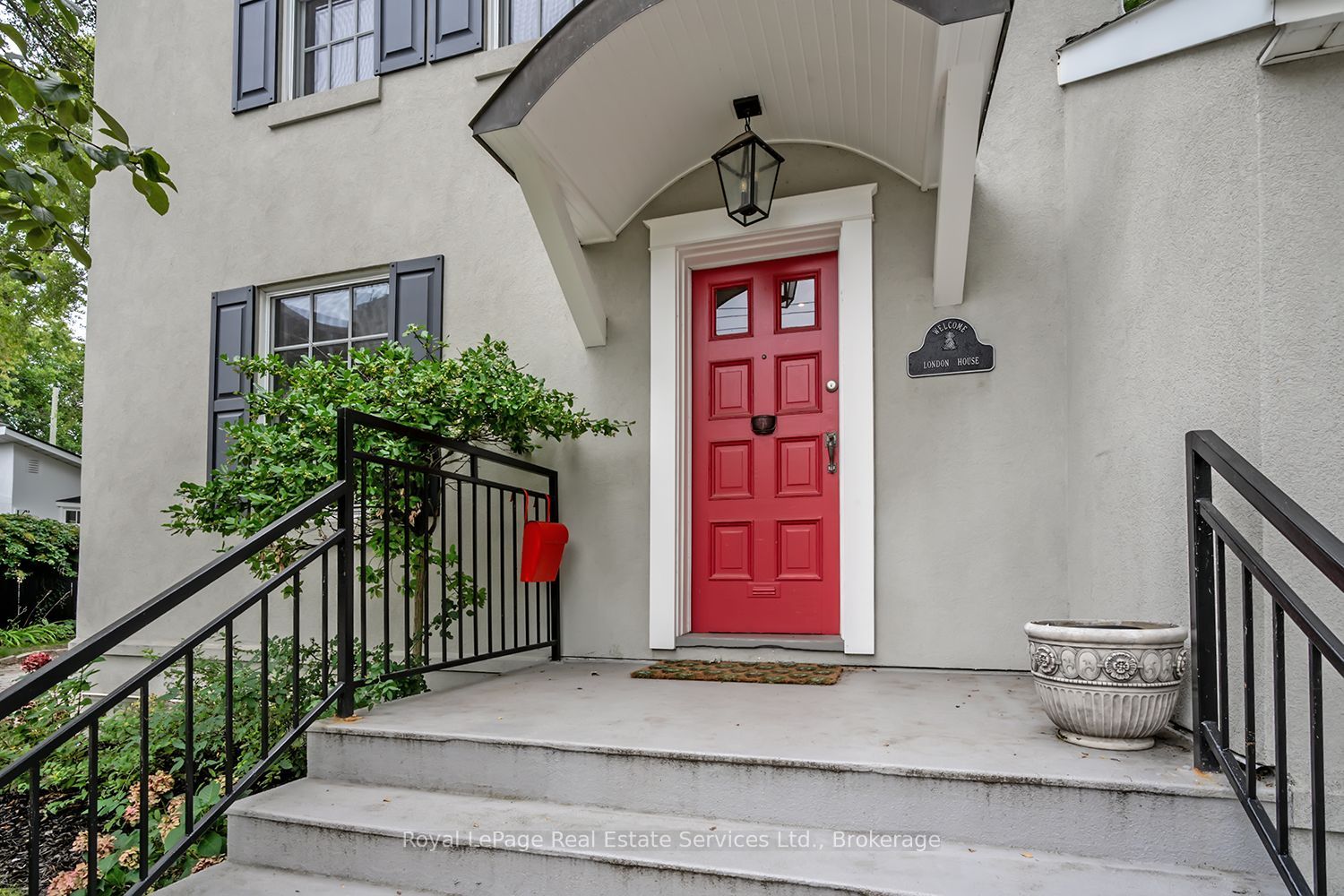 128 Chisholm Street Property Photo 3