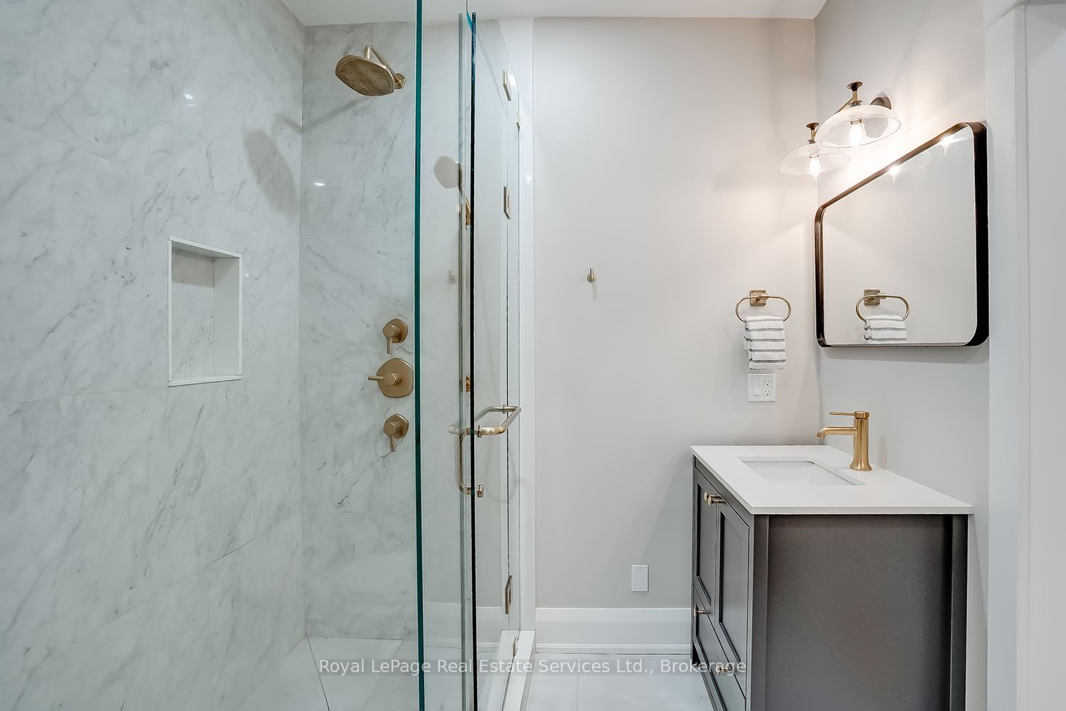 128 Chisholm Street Property Photo 20