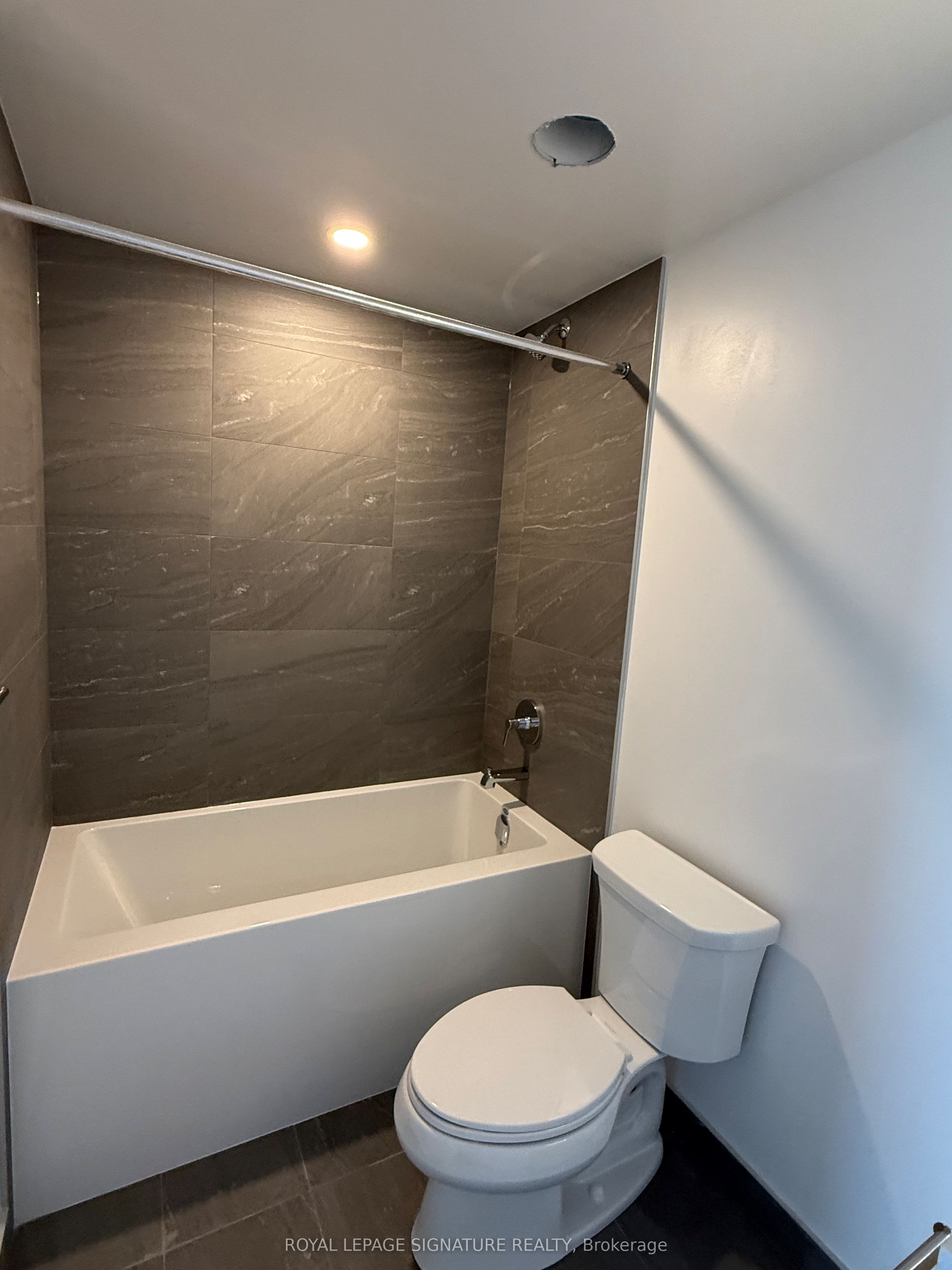 4015 The Exchange 5701 Property Photo 13