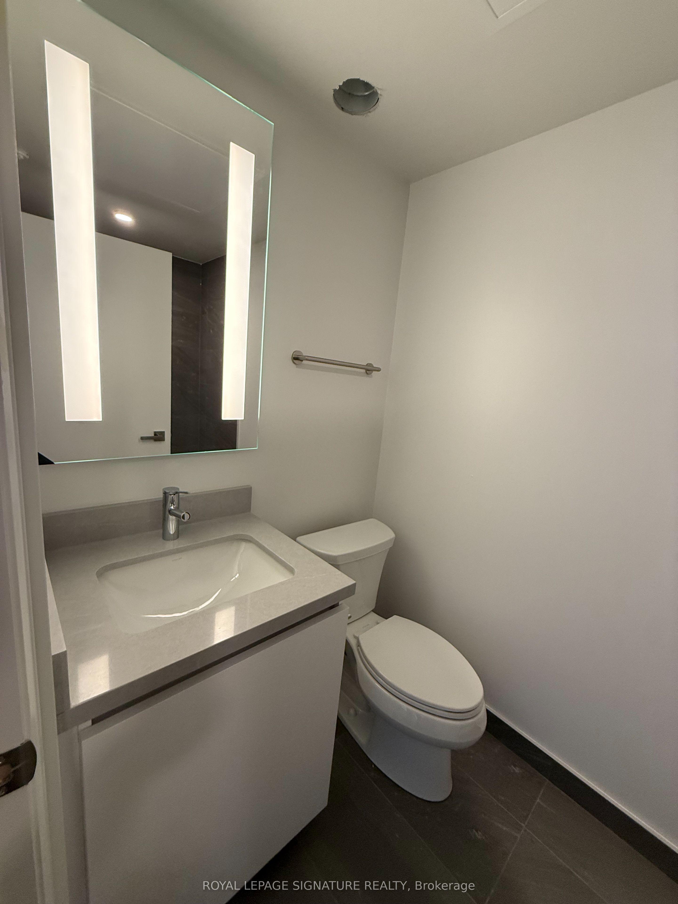 4015 The Exchange 5701 Property Photo 15