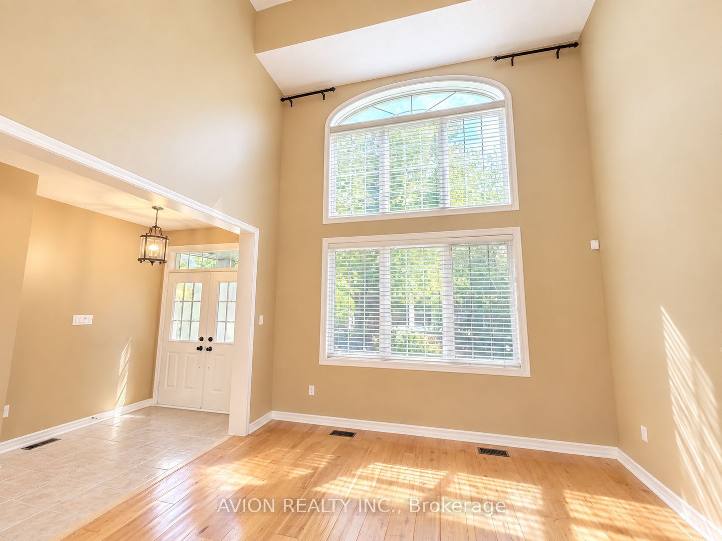 1392 Pinecliff Road Property Photo 2