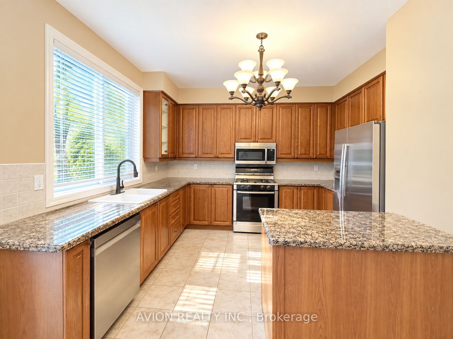 1392 Pinecliff Road Property Photo 4