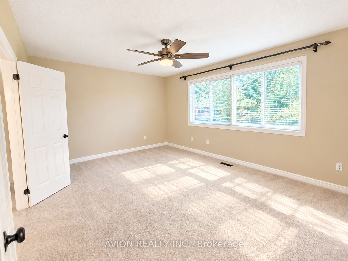 1392 Pinecliff Road Property Photo 7