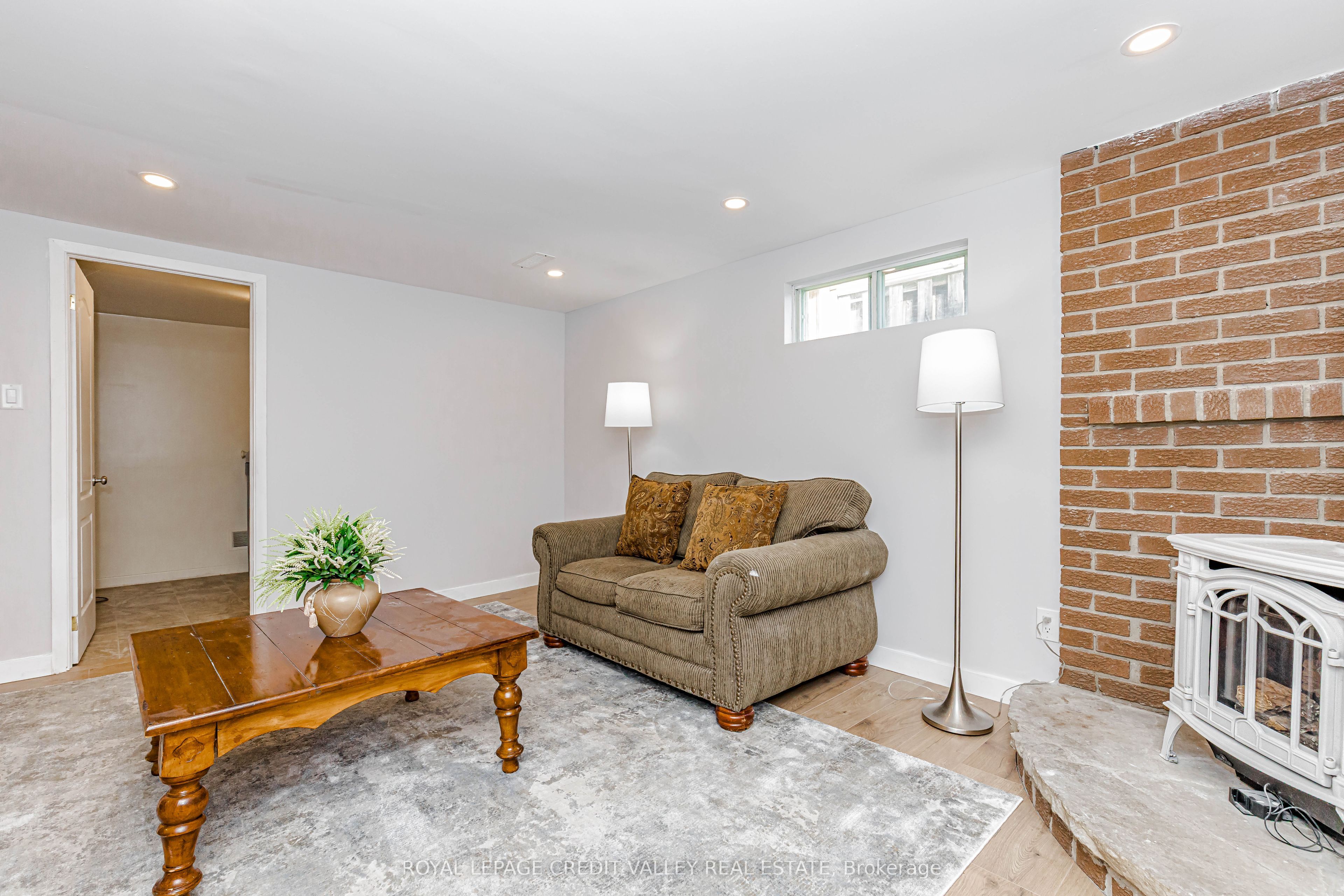 14 Carlton Drive Property Photo 27