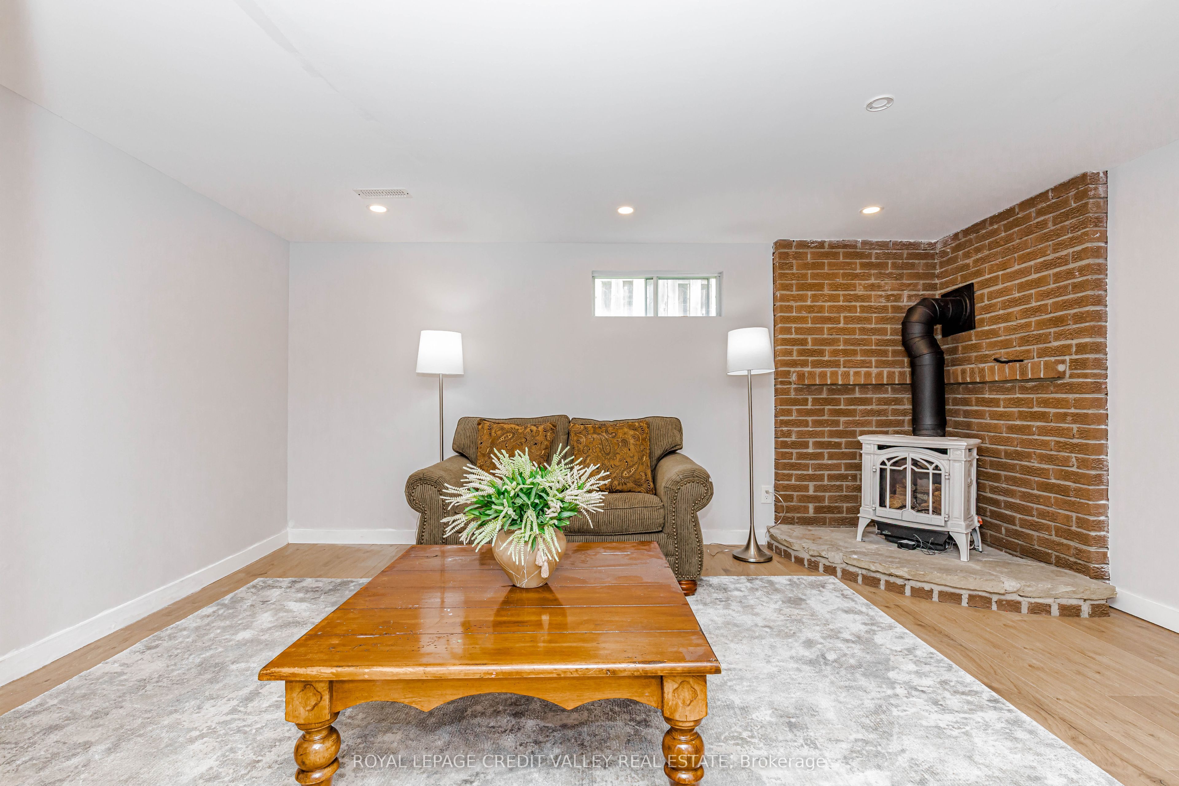 14 Carlton Drive Property Photo 28