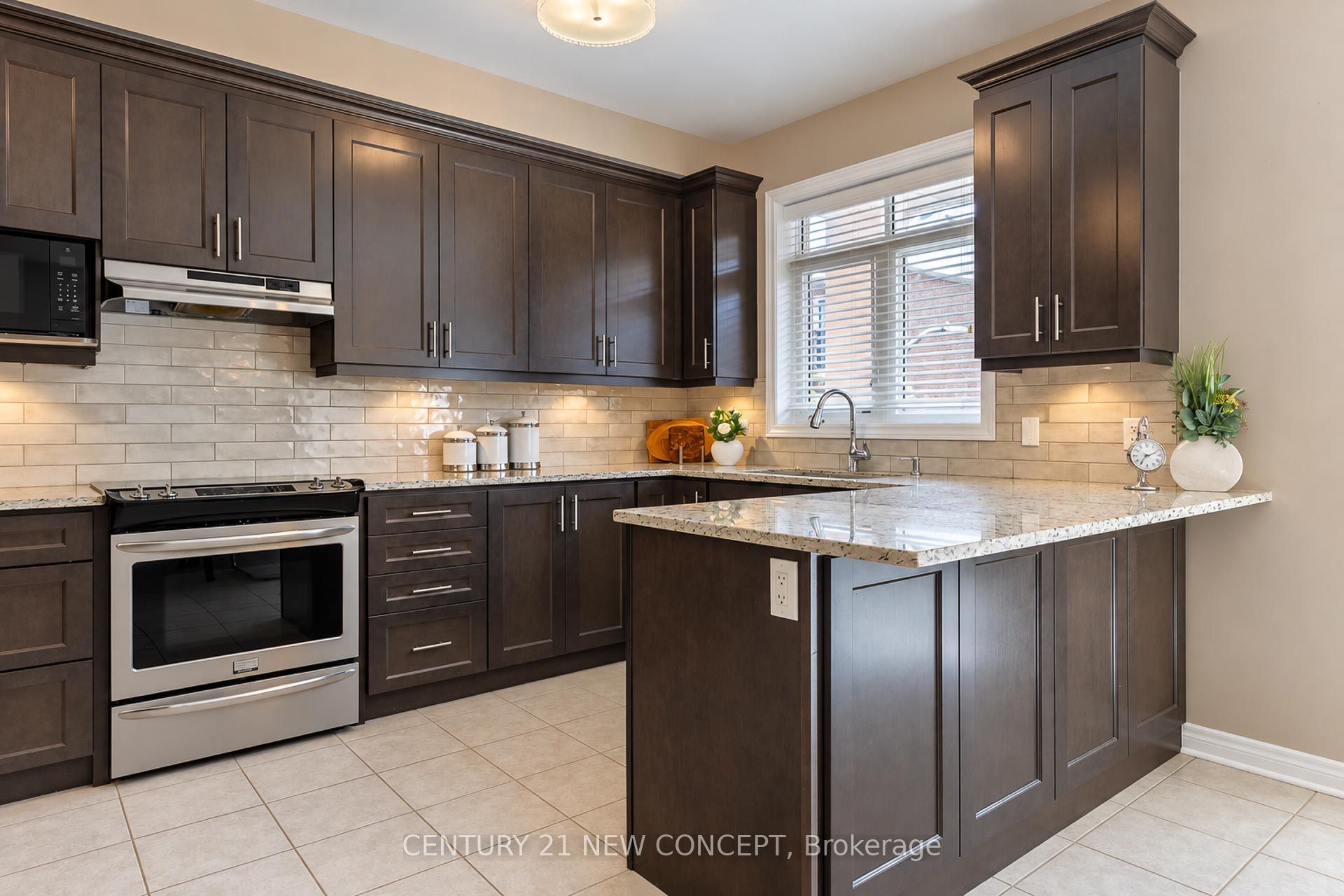 3058 Eberly Woods Drive Property Photo 16
