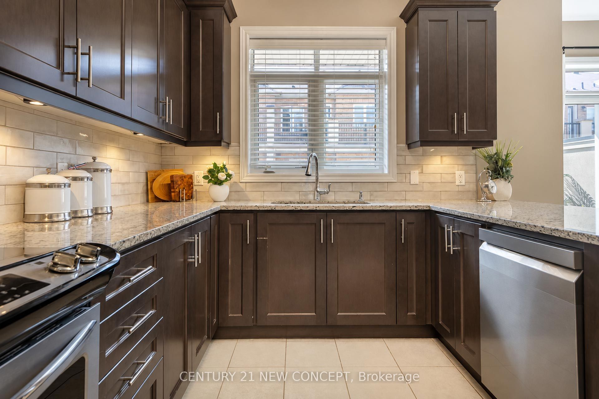 3058 Eberly Woods Drive Property Photo 18
