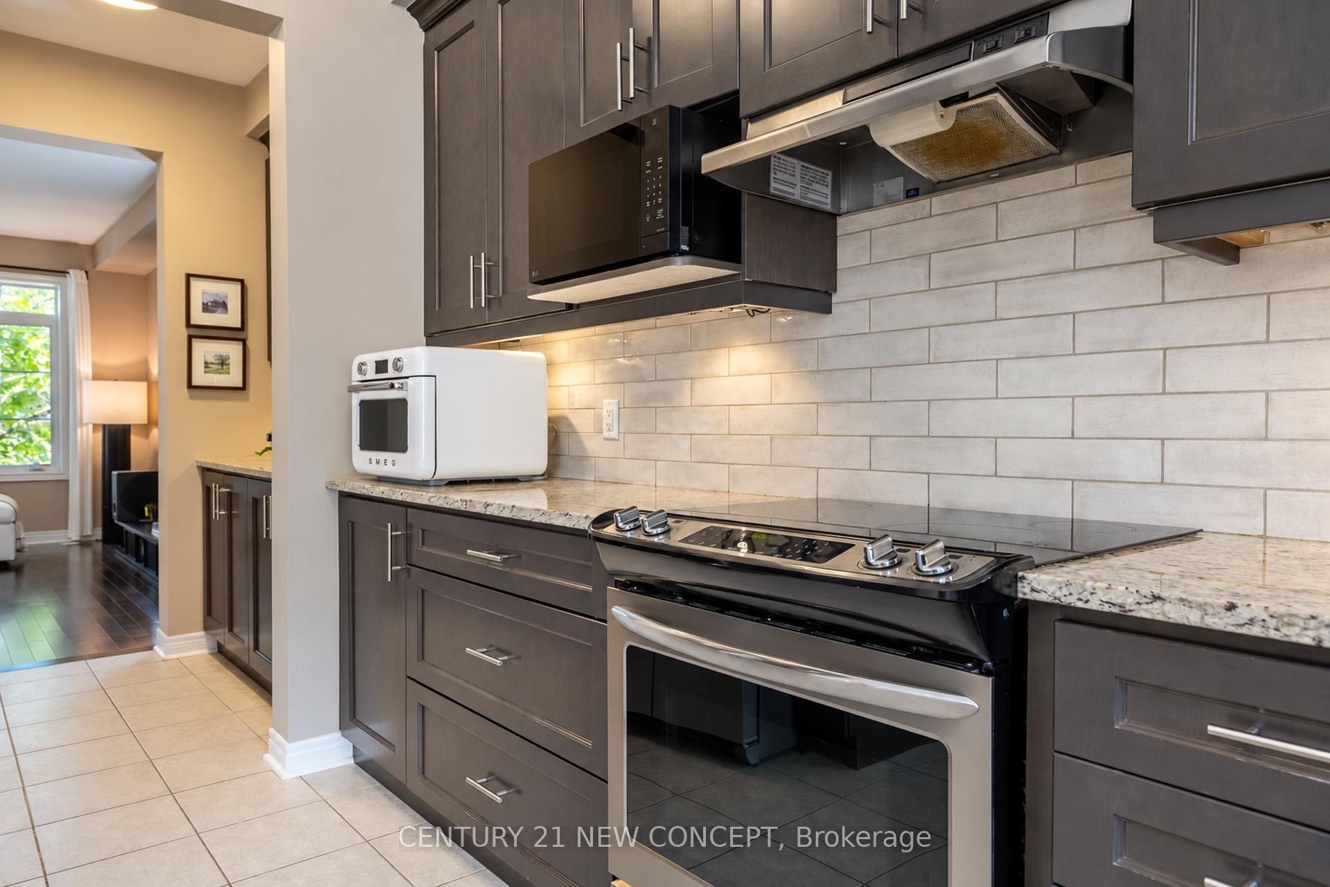 3058 Eberly Woods Drive Property Photo 19
