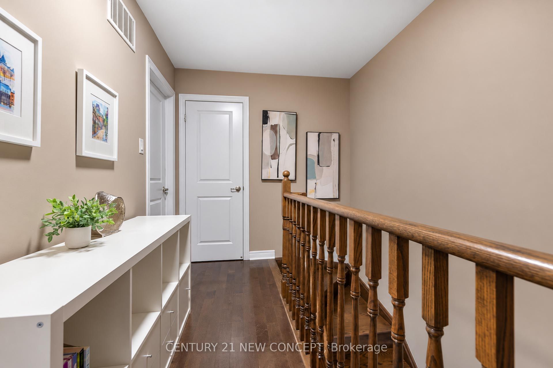 3058 Eberly Woods Drive Property Photo 32