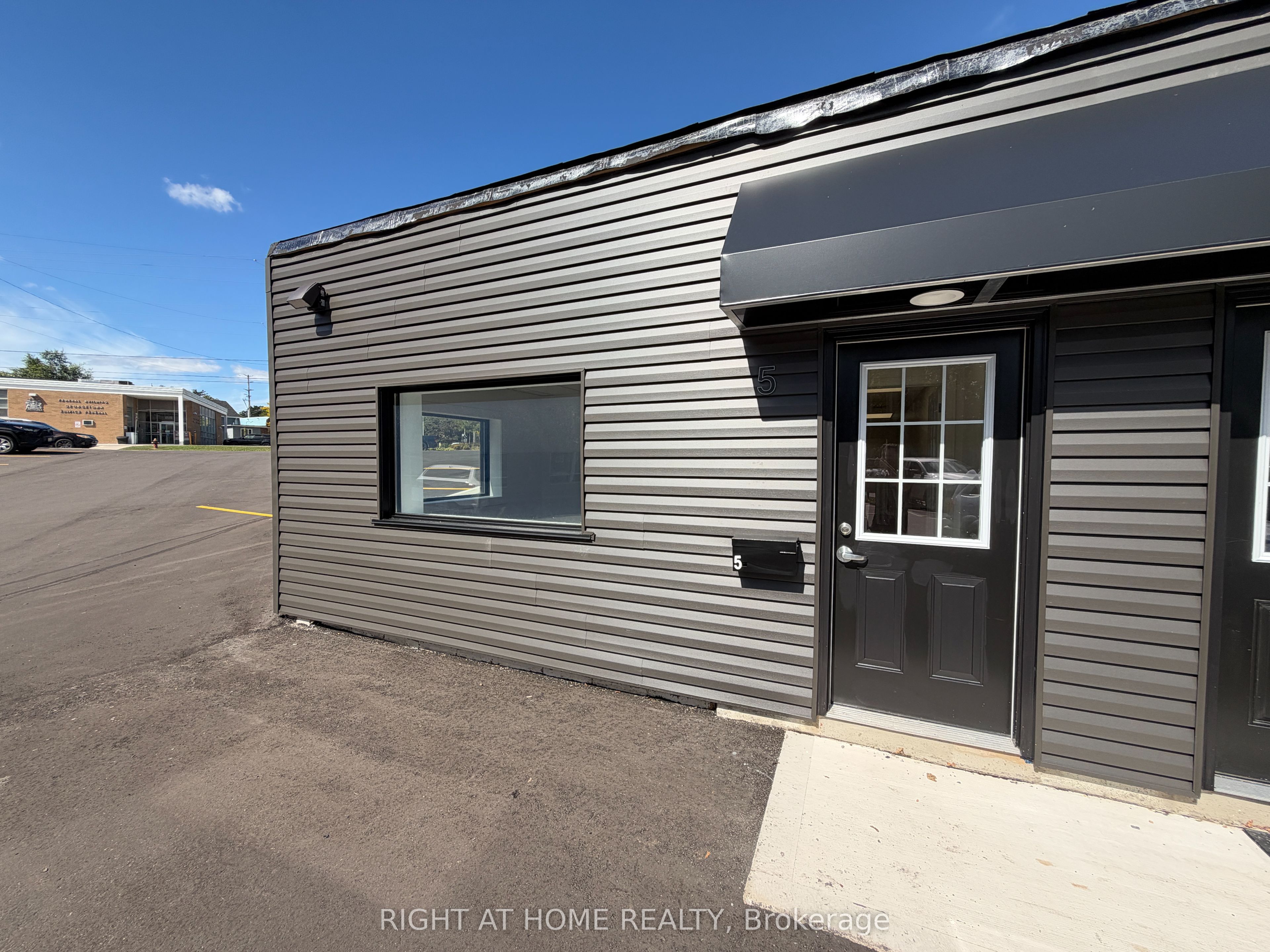 116 Guelph Street 5 Property Photo 1