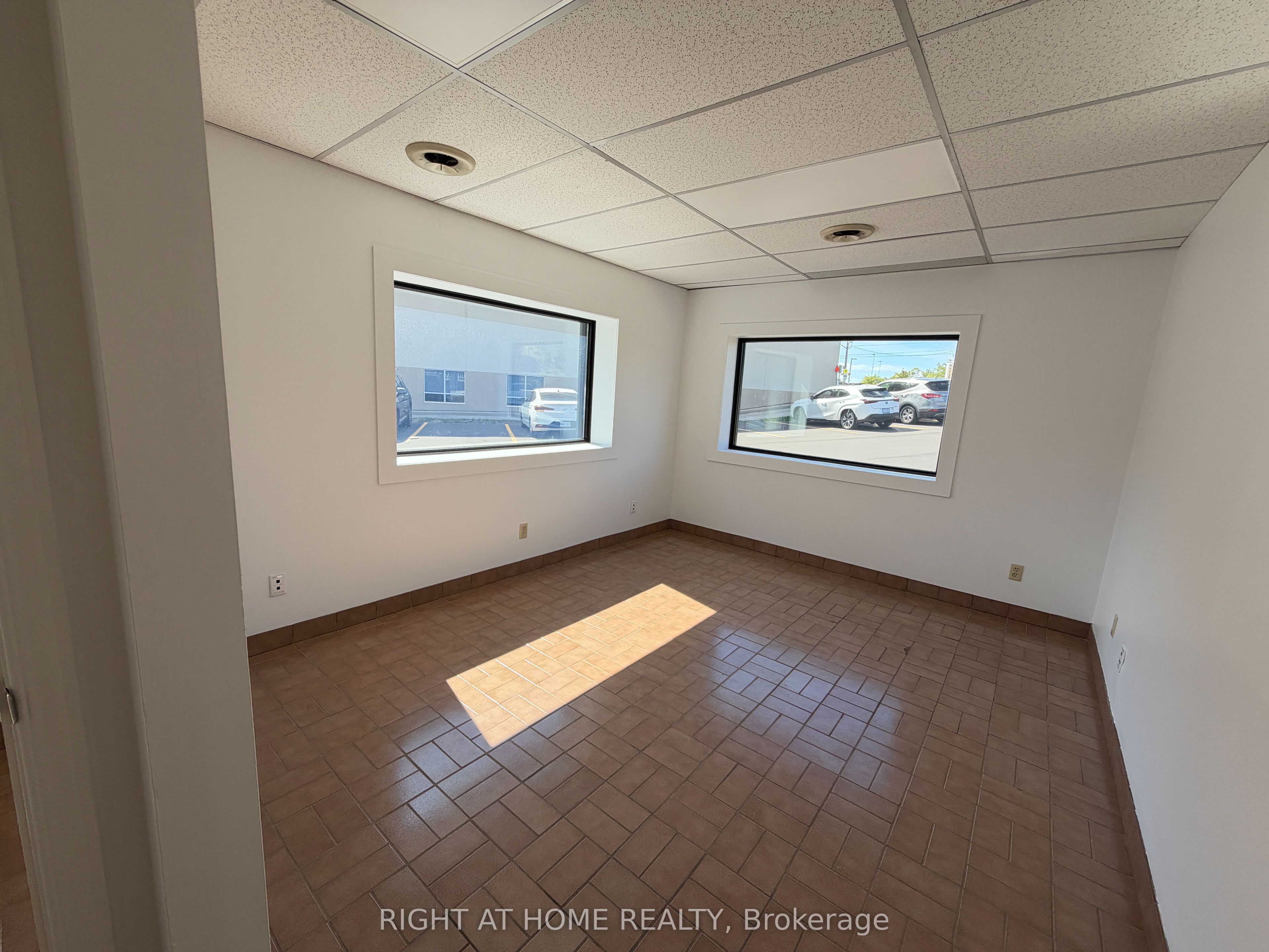116 Guelph Street 5 Property Photo 3