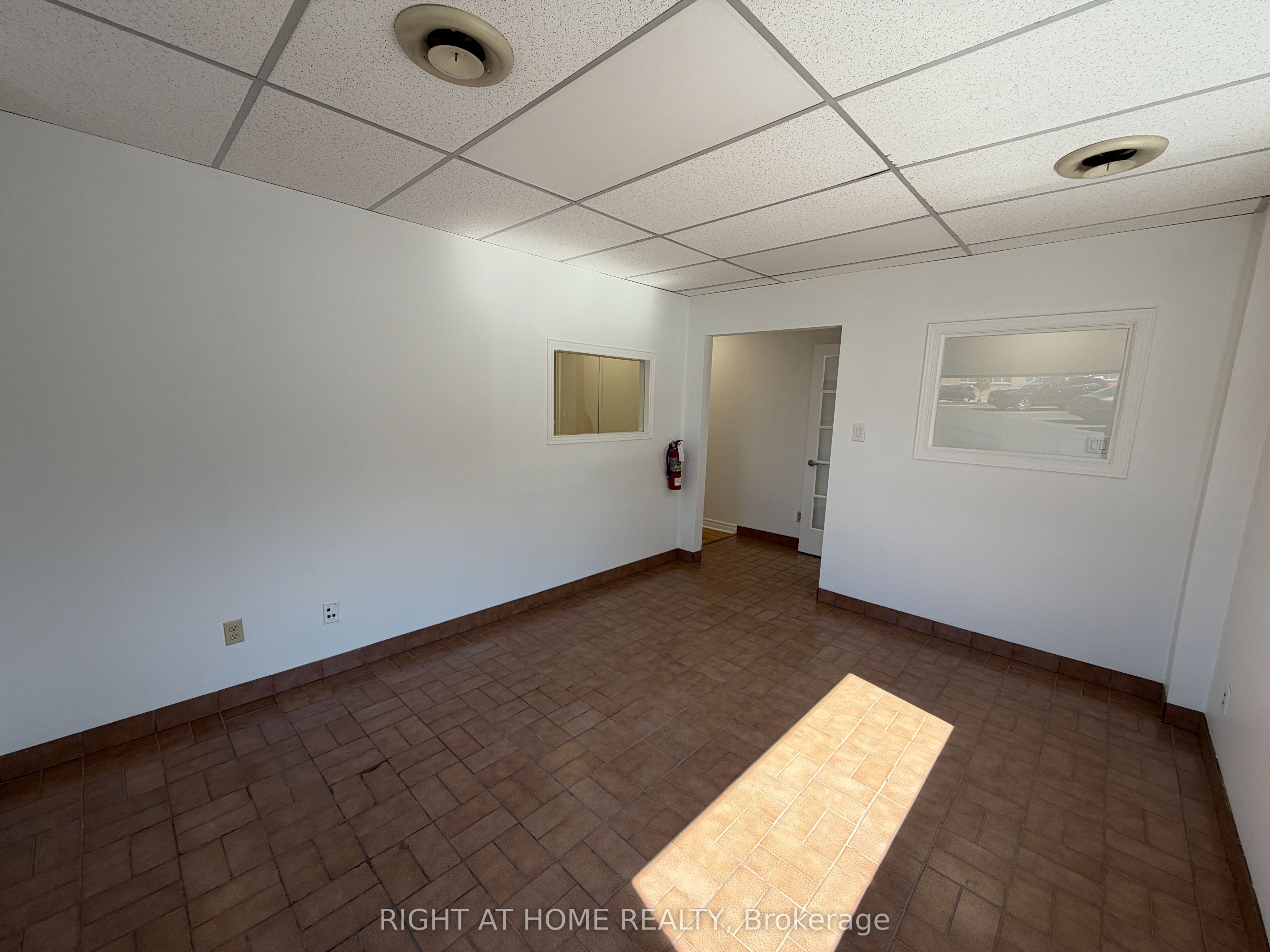 116 Guelph Street 5 Property Photo 4
