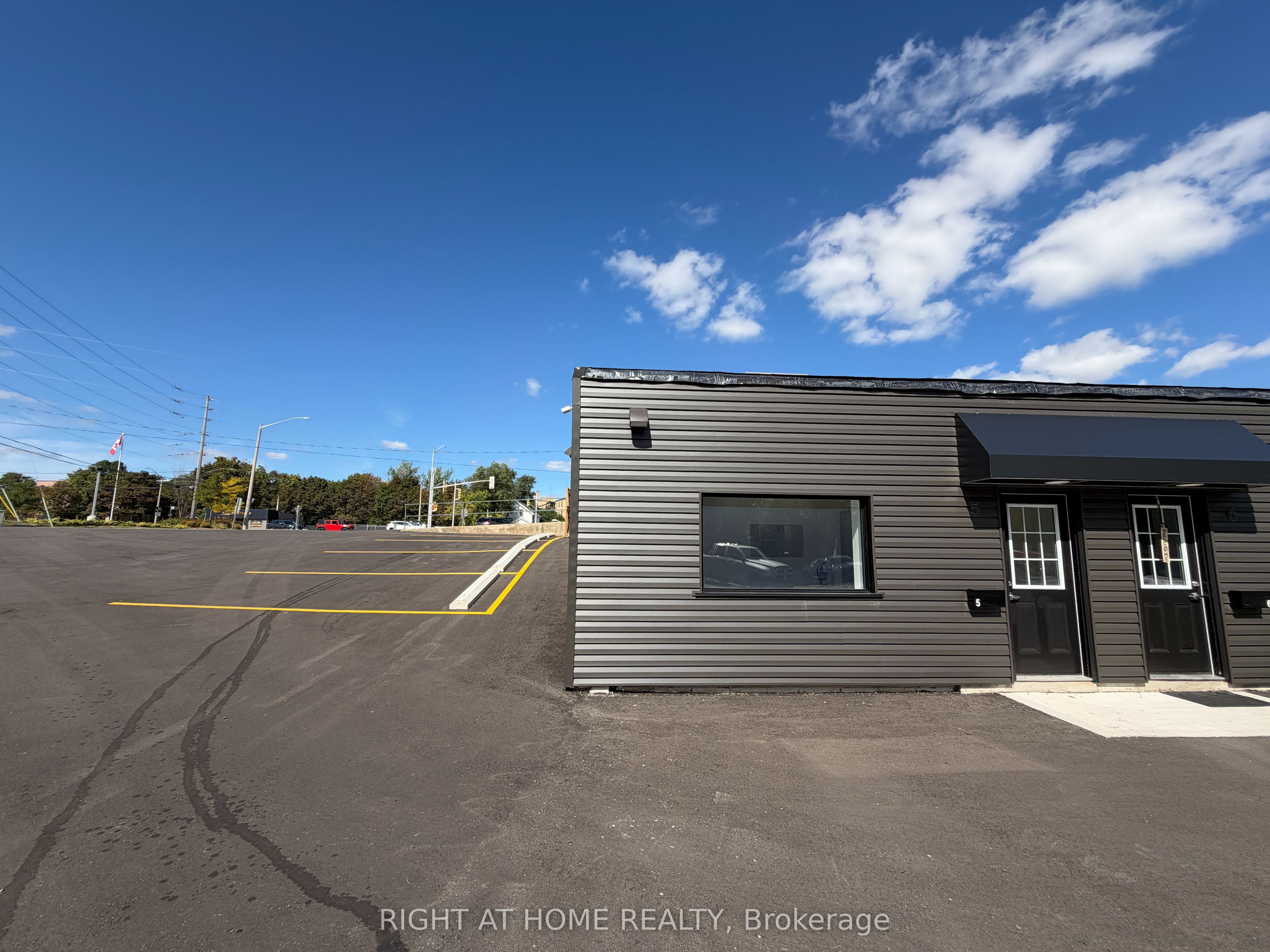 116 Guelph Street 5 Property Photo 17