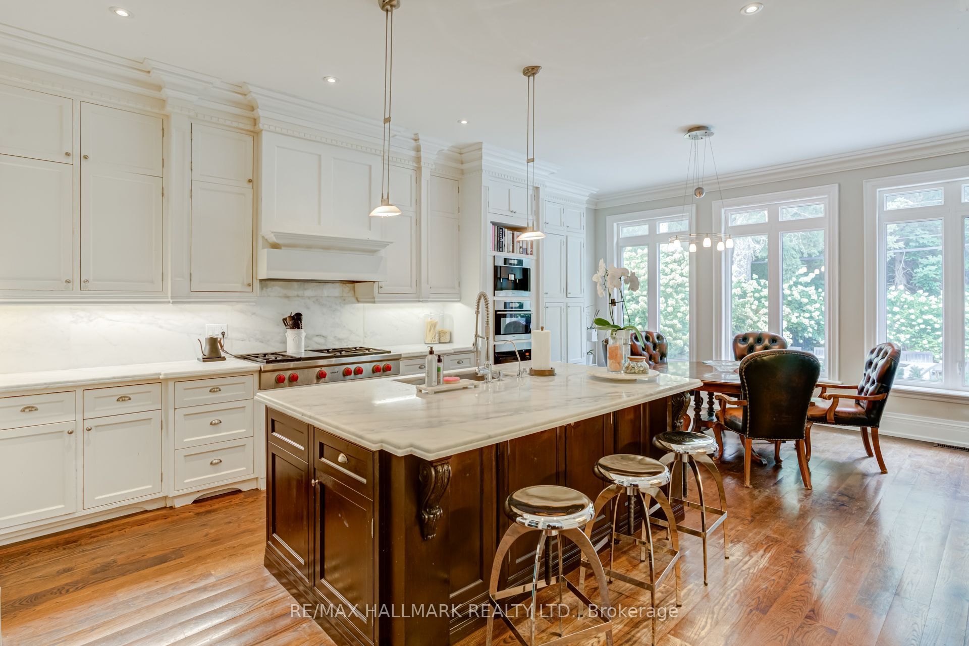 111 Woodhaven Park Drive Property Photo 10