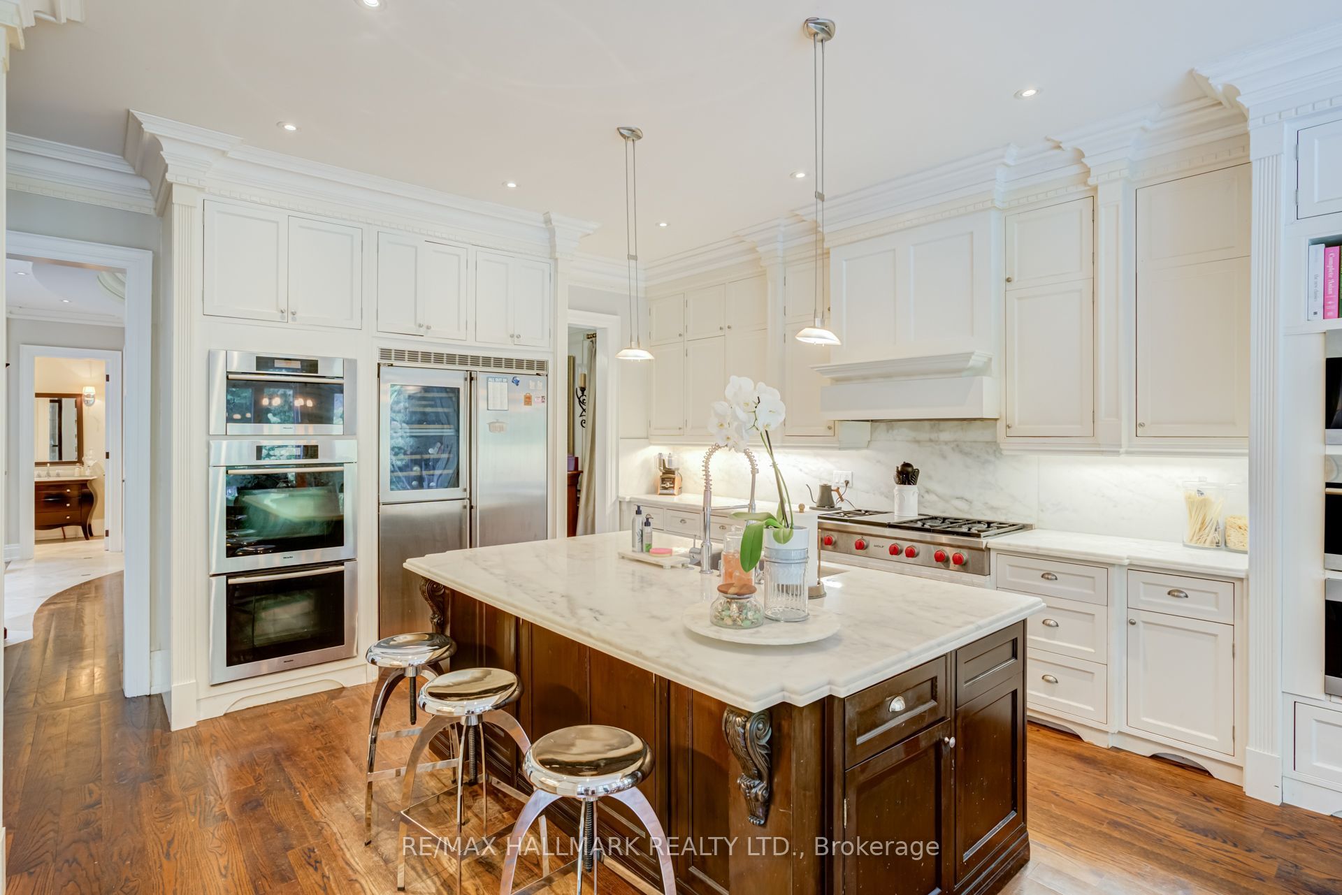 111 Woodhaven Park Drive Property Photo 11